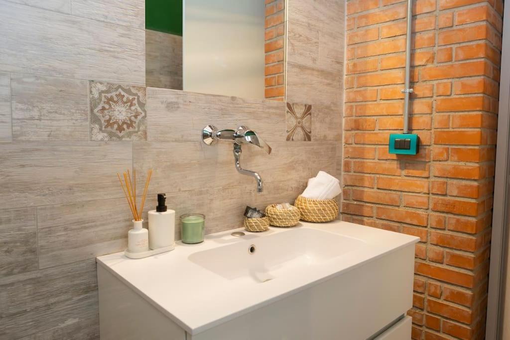 Canonica Brick Apartment Milan Exterior photo
